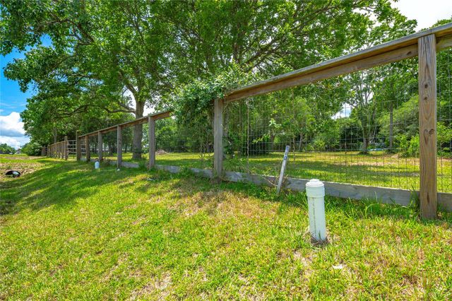 410-416 7th Street, Dickinson, TX 77539