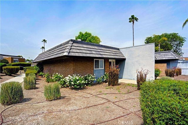 22392 Canyon Club Drive, Canyon Lake, CA 92587