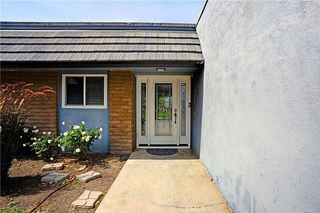 22392 Canyon Club Drive, Canyon Lake, CA 92587