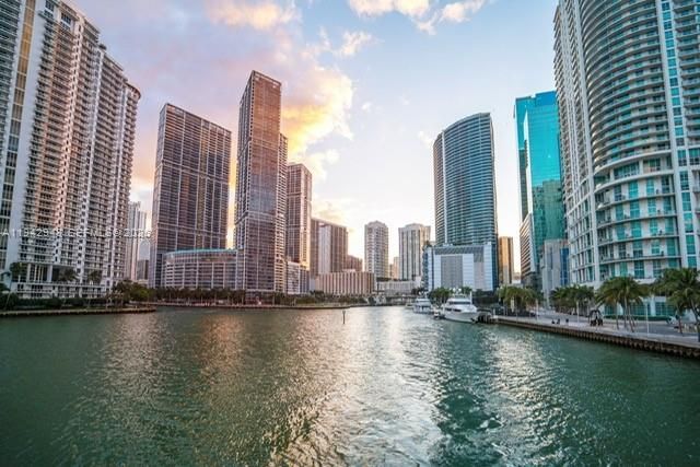 200 Biscayne Boulevard Way 502, Miami, FL 33131