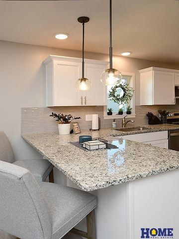 5806 S 94th Street, Lincoln, NE 68526