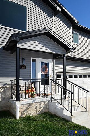 5806 S 94th Street, Lincoln, NE 68526