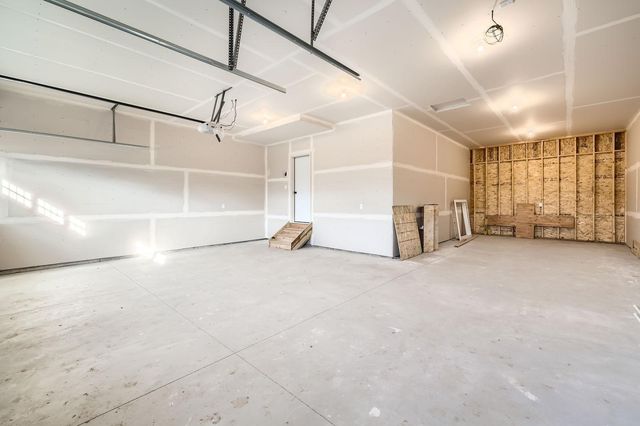 68 143rd Ave NW, Andover, MN 55304