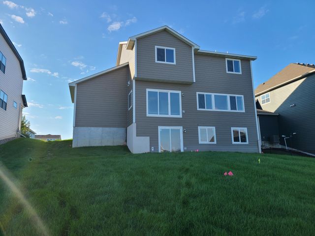 68 143rd Ave NW, Andover, MN 55304