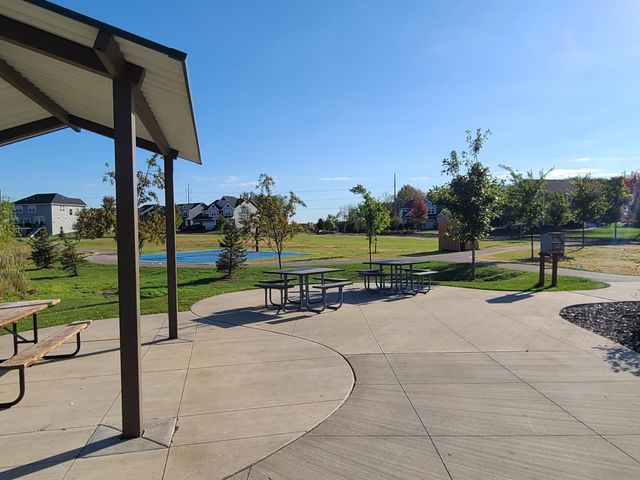 68 143rd Ave NW, Andover, MN 55304