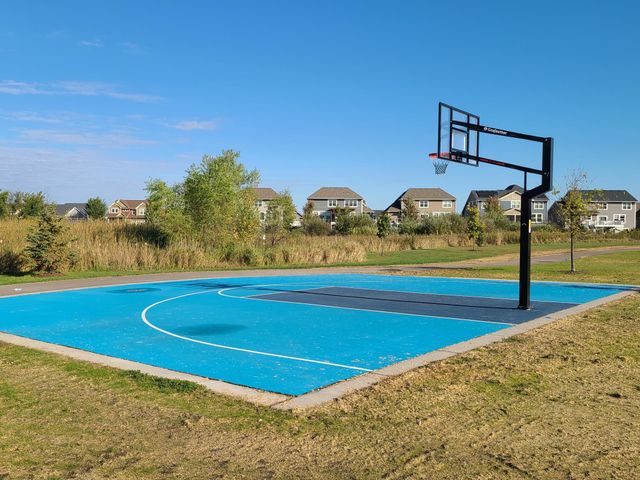 68 143rd Ave NW, Andover, MN 55304