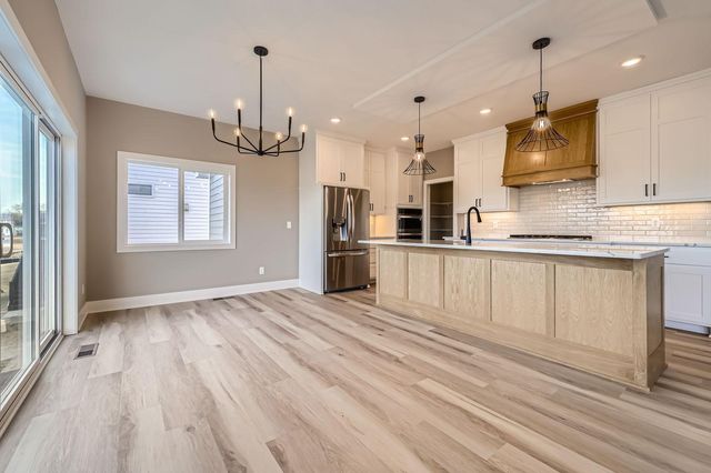 68 143rd Ave NW, Andover, MN 55304