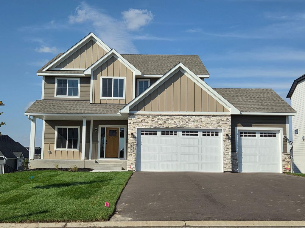 68 143rd Ave NW, Andover, MN 55304