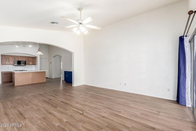 21950 N DIETZ Drive, Maricopa, AZ 85138