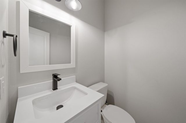 8470 Berry Green Lane, Houston, TX 77022