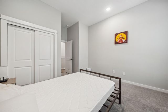 8470 Berry Green Lane, Houston, TX 77022