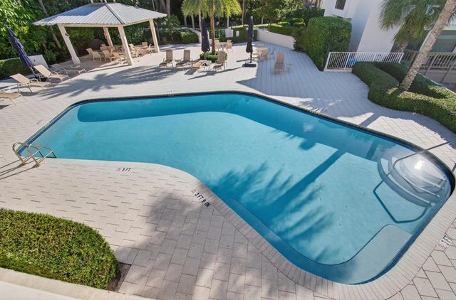 1102 Russell Drive, Highland Beach, FL 33487