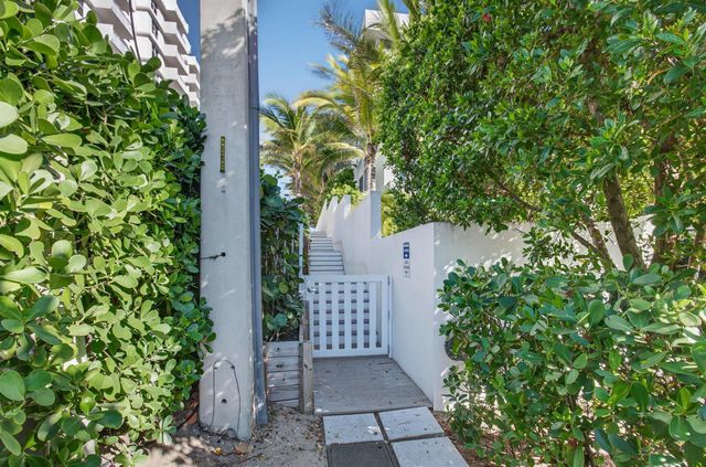 1102 Russell Drive, Highland Beach, FL 33487