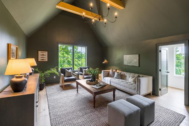 1037 Garnett Avenue, Chattanooga, TN 37405