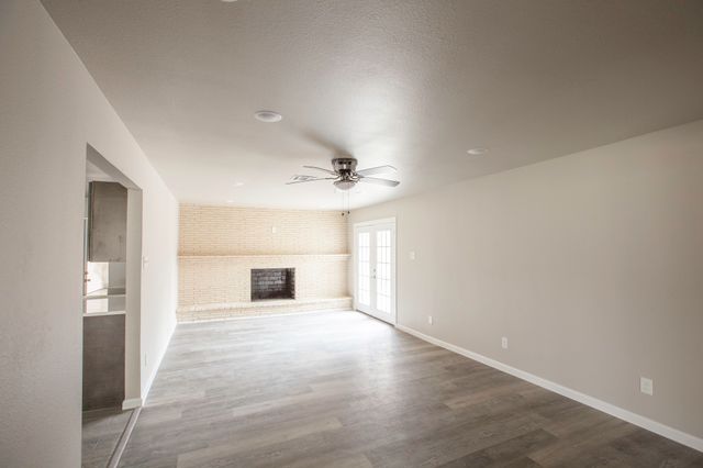 2386 Chart Drive, Dallas, TX 75228