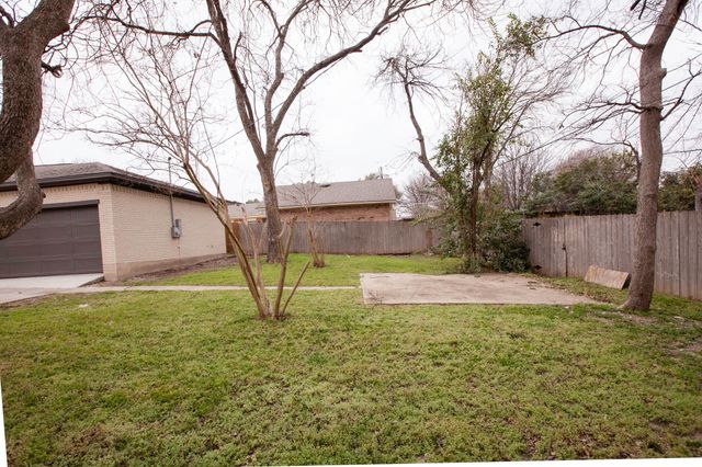 2386 Chart Drive, Dallas, TX 75228