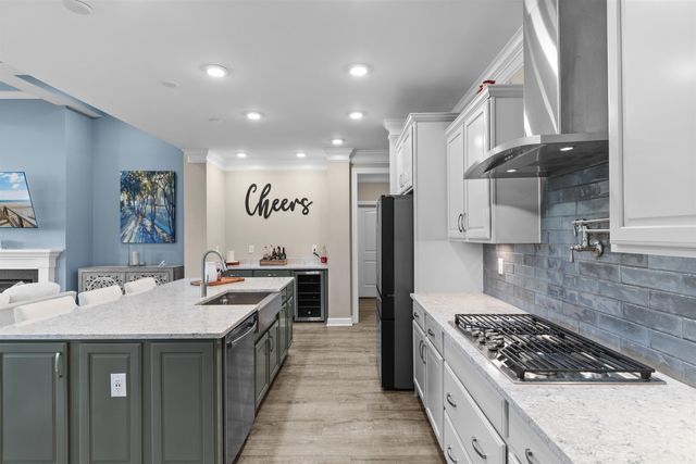 801 Lesabre Loop, Myrtle Beach, SC 29579