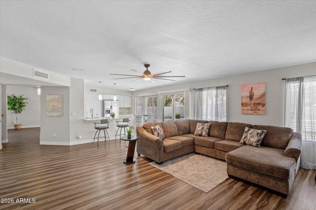 613 W SERENO Drive, Gilbert, AZ 85233