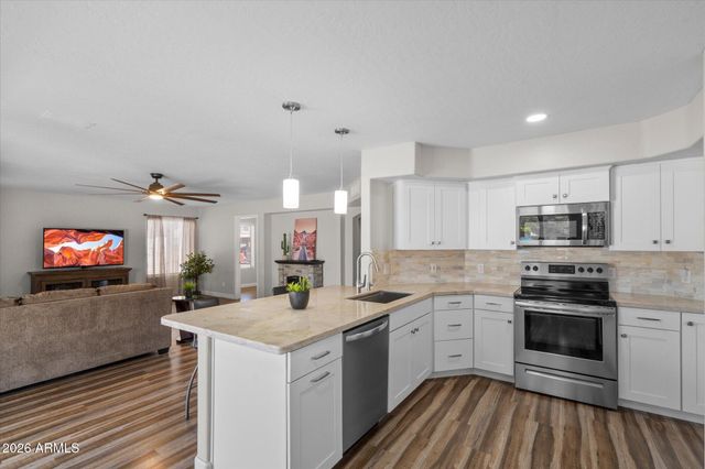 613 W SERENO Drive, Gilbert, AZ 85233