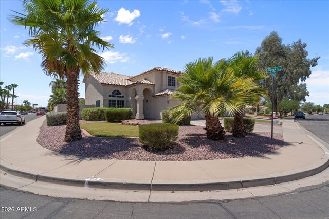 613 W SERENO Drive, Gilbert, AZ 85233