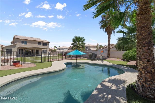 613 W SERENO Drive, Gilbert, AZ 85233