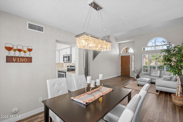 613 W SERENO Drive, Gilbert, AZ 85233