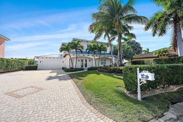 1021 Coral Way, Singer Island, FL 33404