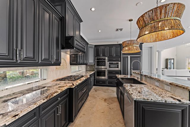 1021 Coral Way, Singer Island, FL 33404