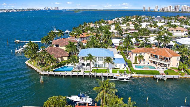 1021 Coral Way, Singer Island, FL 33404