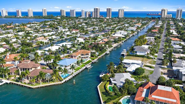 1021 Coral Way, Singer Island, FL 33404