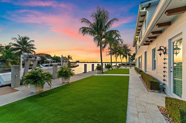 1021 Coral Way, Singer Island, FL 33404