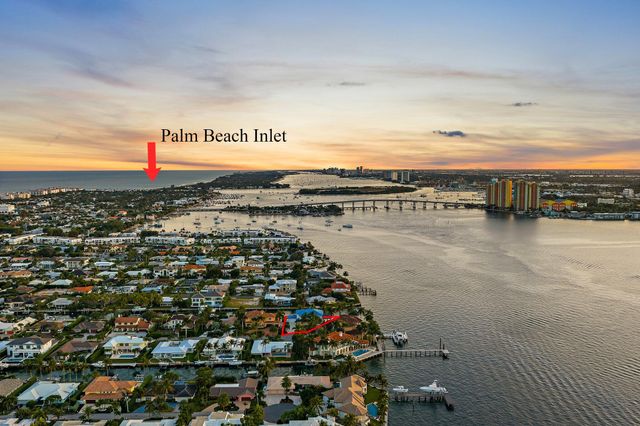 1021 Coral Way, Singer Island, FL 33404