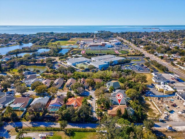 402 VILLAGE DRIVE, Tarpon Springs, FL 34689