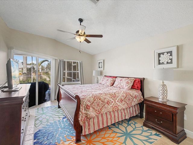 402 VILLAGE DRIVE, Tarpon Springs, FL 34689