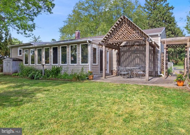 52 PRIZER RD, Phoenixville, PA 19460