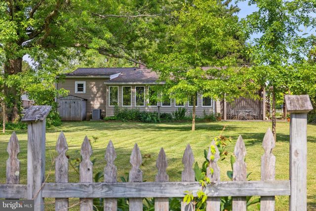 52 PRIZER RD, Phoenixville, PA 19460