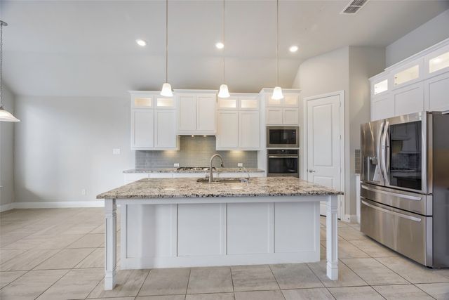 8226 Blumelia Drive, Dallas, TX 75252