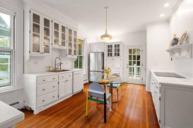 3 Vermont St, Boston, MA 02132