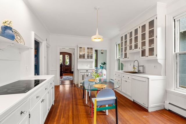 3 Vermont St, Boston, MA 02132