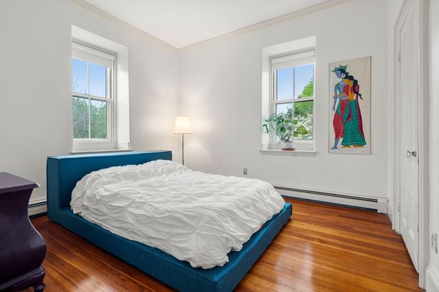 3 Vermont St, Boston, MA 02132