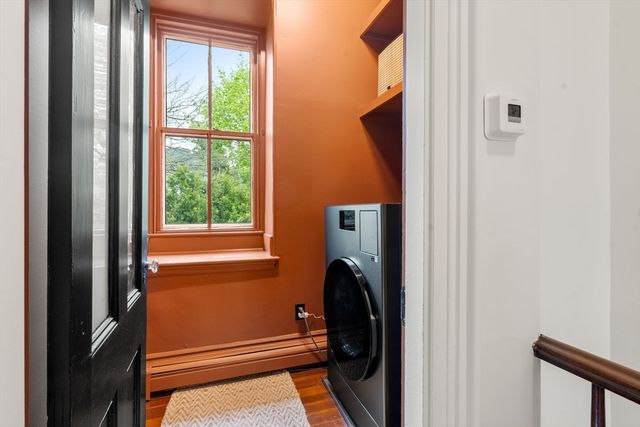 3 Vermont St, Boston, MA 02132