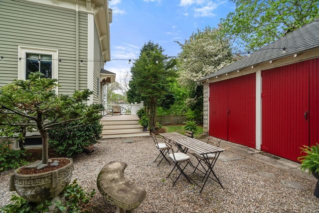 3 Vermont St, Boston, MA 02132