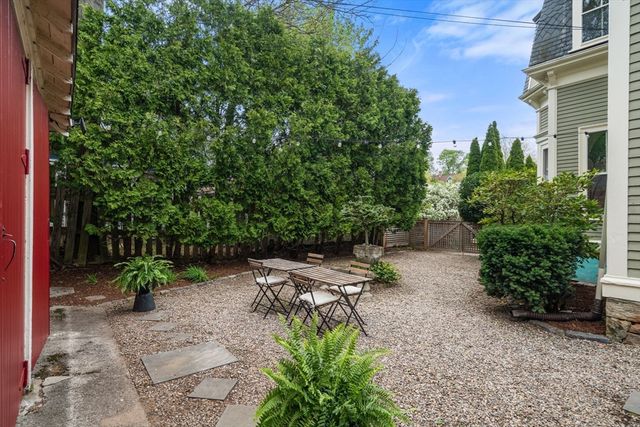 3 Vermont St, Boston, MA 02132
