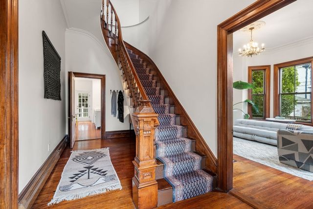 3 Vermont St, Boston, MA 02132
