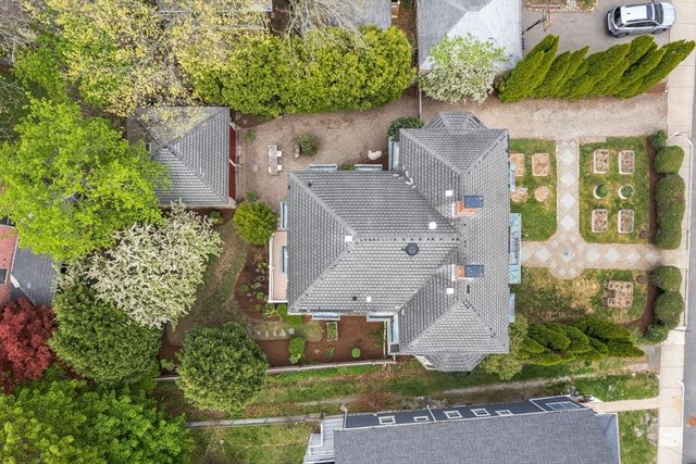 3 Vermont St, Boston, MA 02132