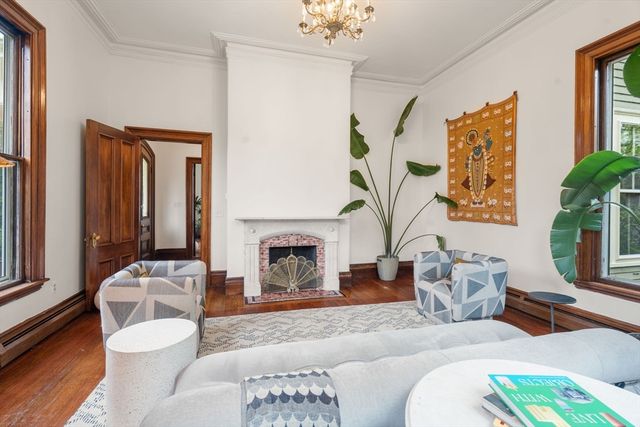 3 Vermont St, Boston, MA 02132