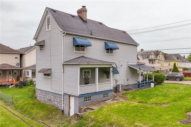 511 2nd St, Monessen, PA 15062