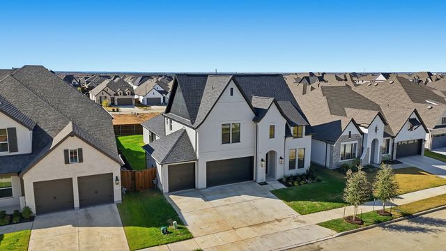 7724 Pondview Lane, Fort Worth, TX 76123