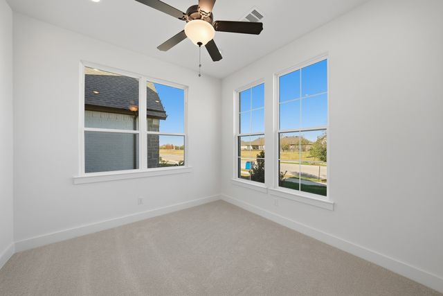 7724 Pondview Lane, Fort Worth, TX 76123