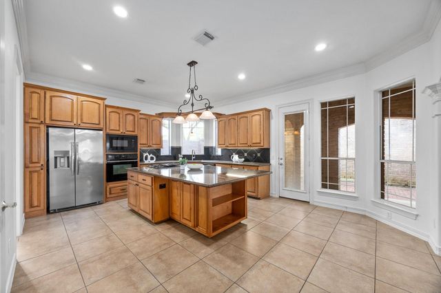 1531 Briar Bend Drive, Friendswood, TX 77546